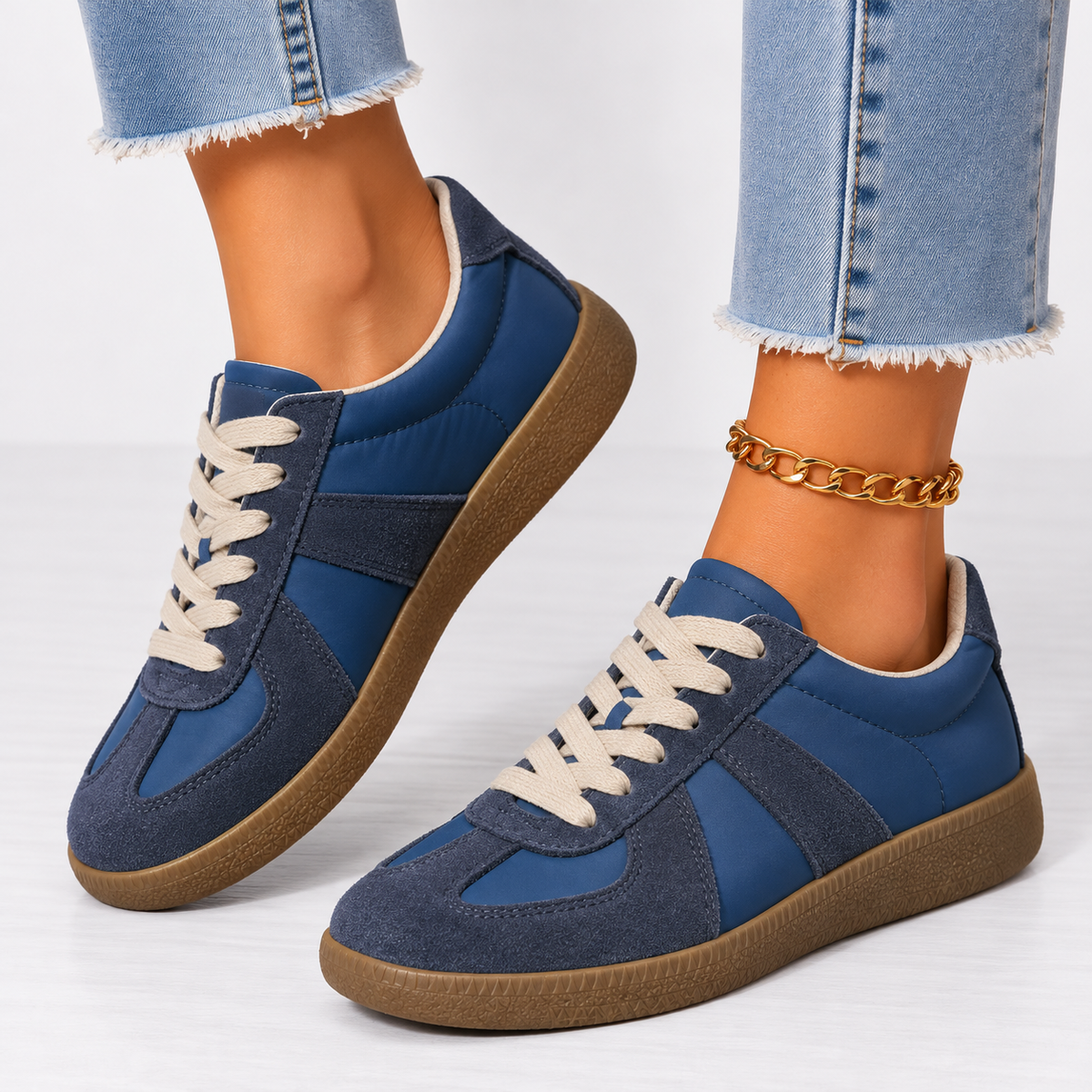 Retro Trainers - Women's Lace Up Suede Look Gum Sole Shoes