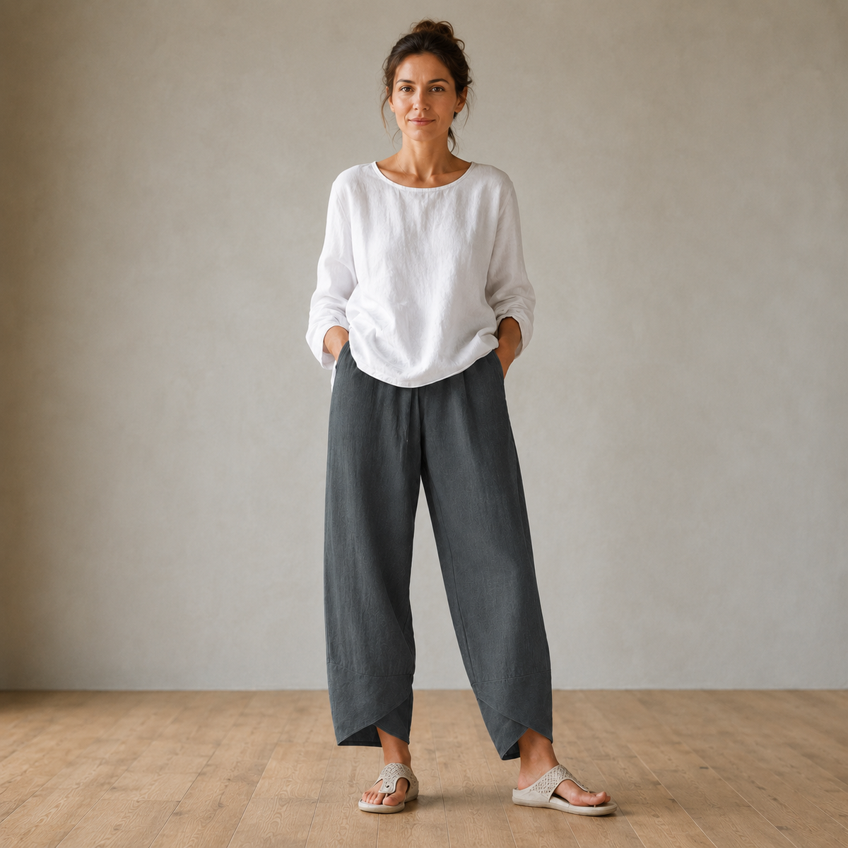 Solivia Tulip Hem Pants - Women's Cropped Wide Leg Pants