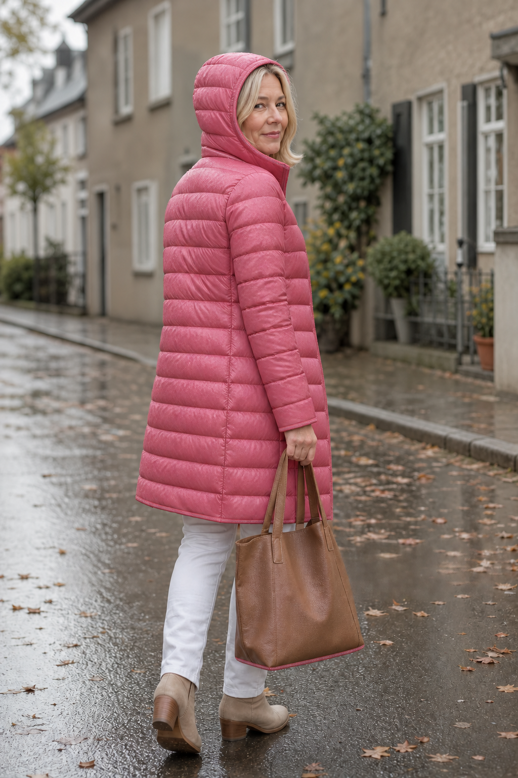 Featherlyte Packable Puffer - Detachable Hood Women's Coat