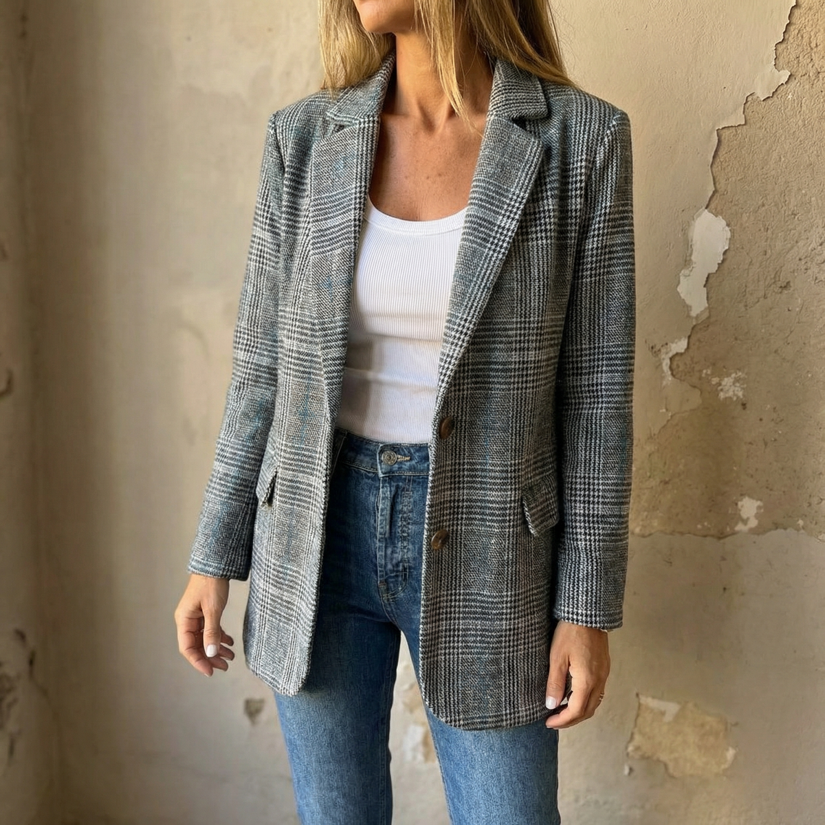 Ellara Plaid Blazer - Women's Relaxed Lapel Work Blazer
