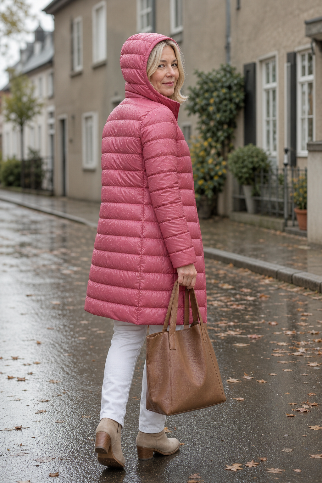 Featherlyte Packable Puffer - Detachable Hood Women's Coat