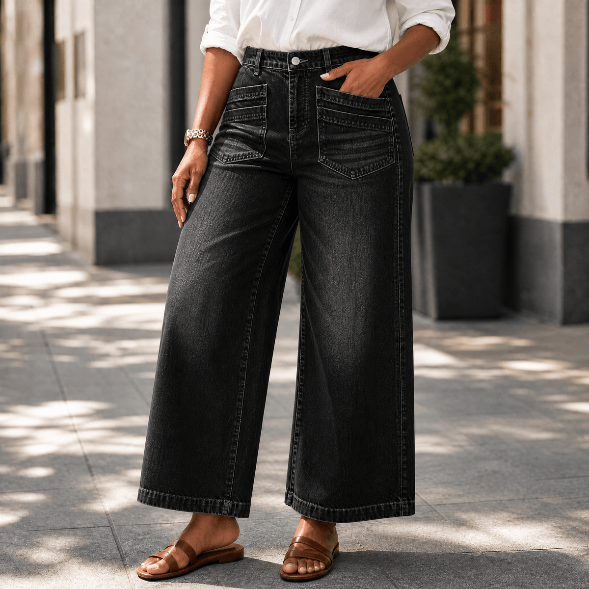 Vellora Patch Pocket Jeans - Women's Wide Leg Jeans