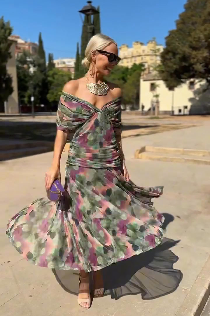 Gradient Pleated Maxi Dress - Women's V-Neck Dress